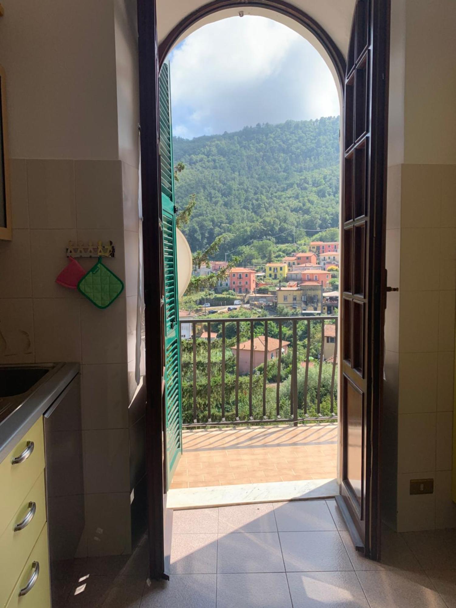Апартаменты A Casa Di Atti Biassa Экстерьер фото